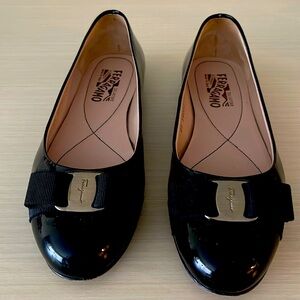 Salvadore Ferragamo flats